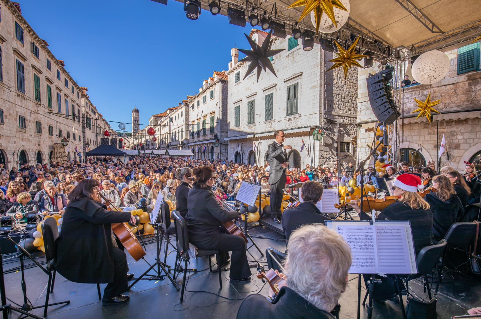 Novogodišnji koncert Orkestra u podne na Stradunu
